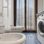 Bossi View Apartmán *