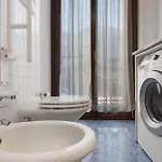 Bossi View Apartmán *